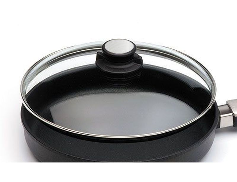 Harecker poklice 16 cm s ventilem