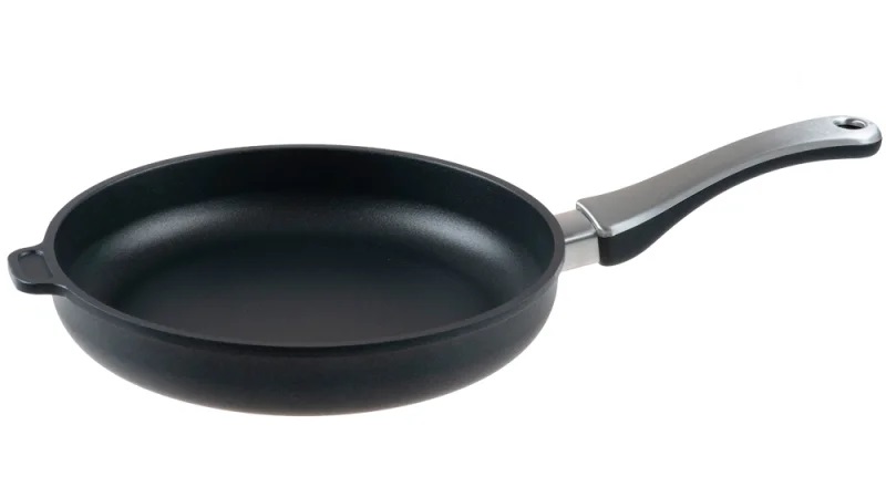 EXCELENT ručně litá titan diamantová pánev Harecker 26 cm/5.+ víko